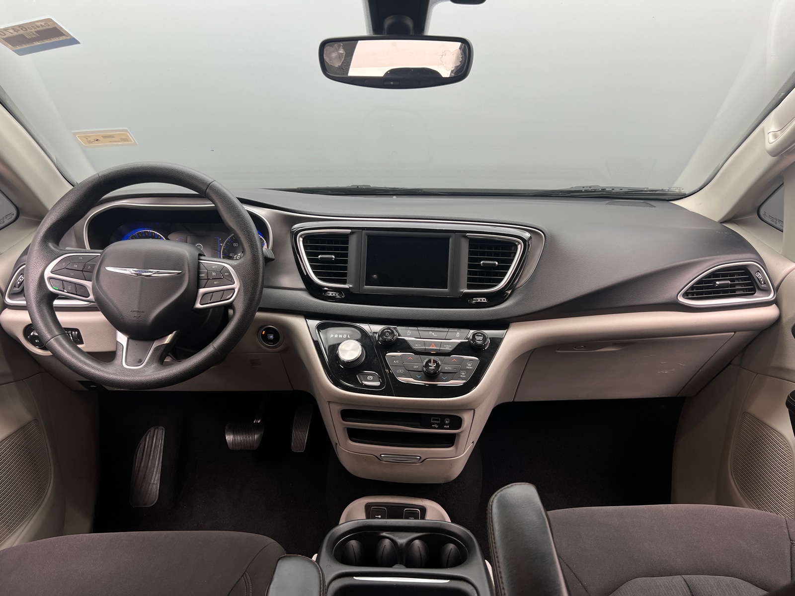 Thumbnail: 2020 Chrysler Pacifica - 3