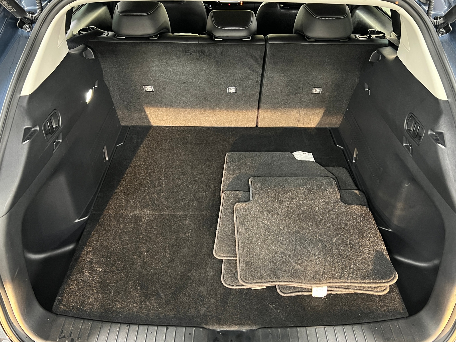 Thumbnail: 2025 Mazda CX-50 - 6