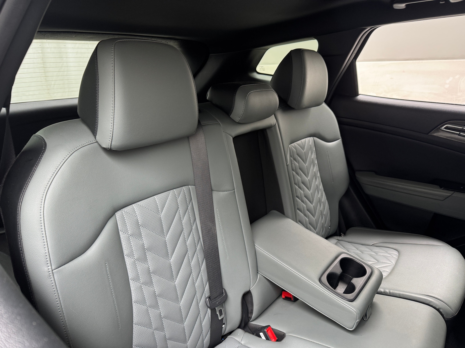 Thumbnail: 2023 Kia Sportage - 5