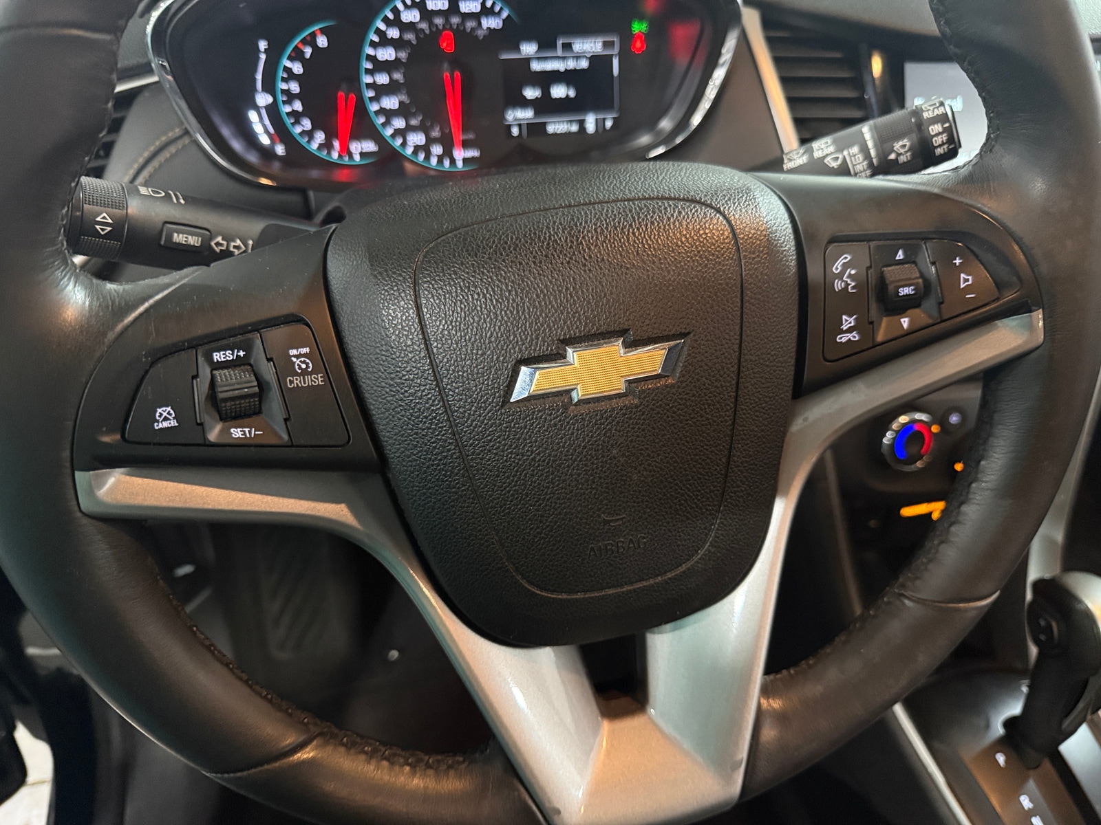 Thumbnail: 2017 Chevrolet Trax - 5