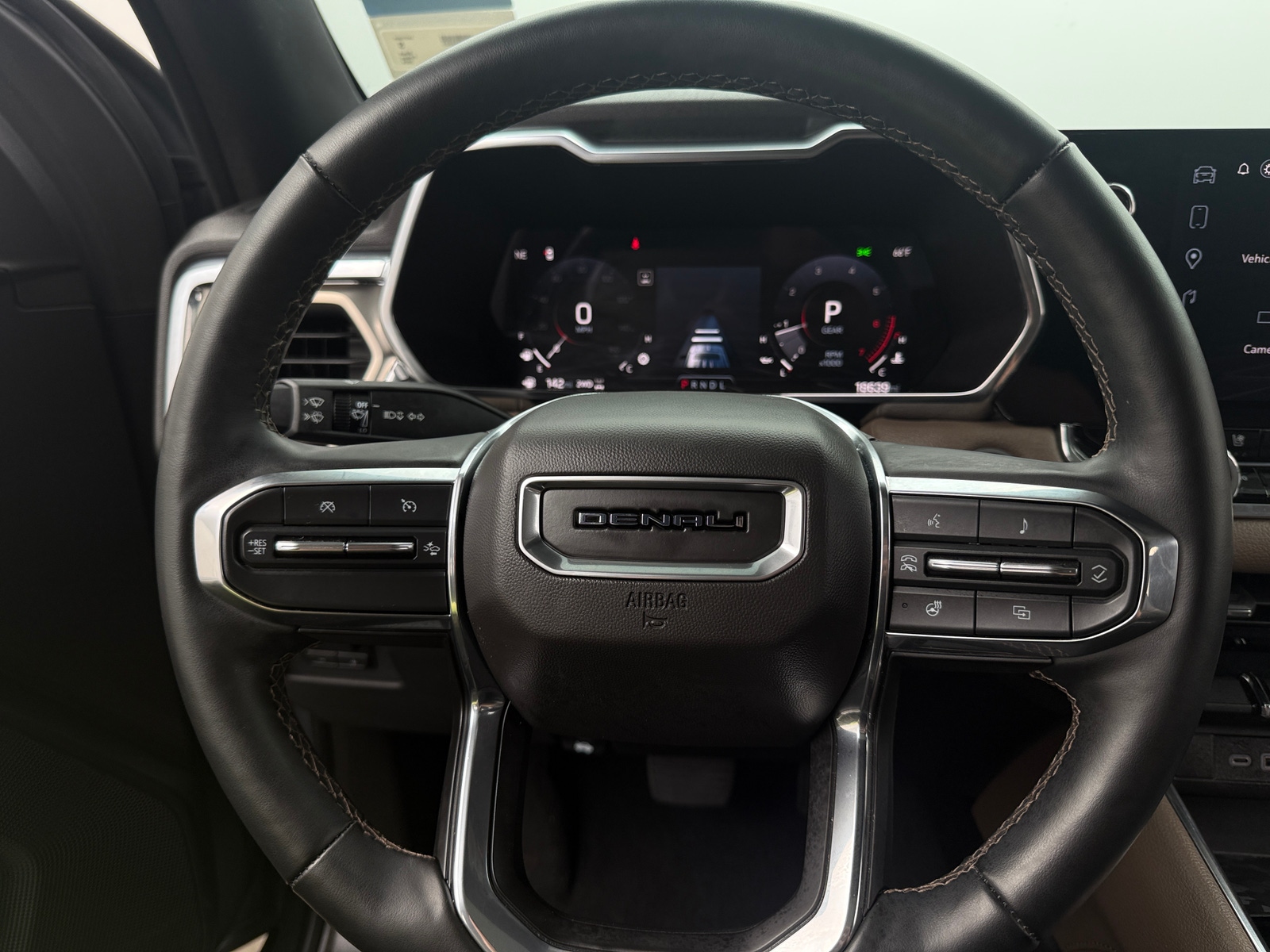 Thumbnail: 2024 GMC Canyon - 4