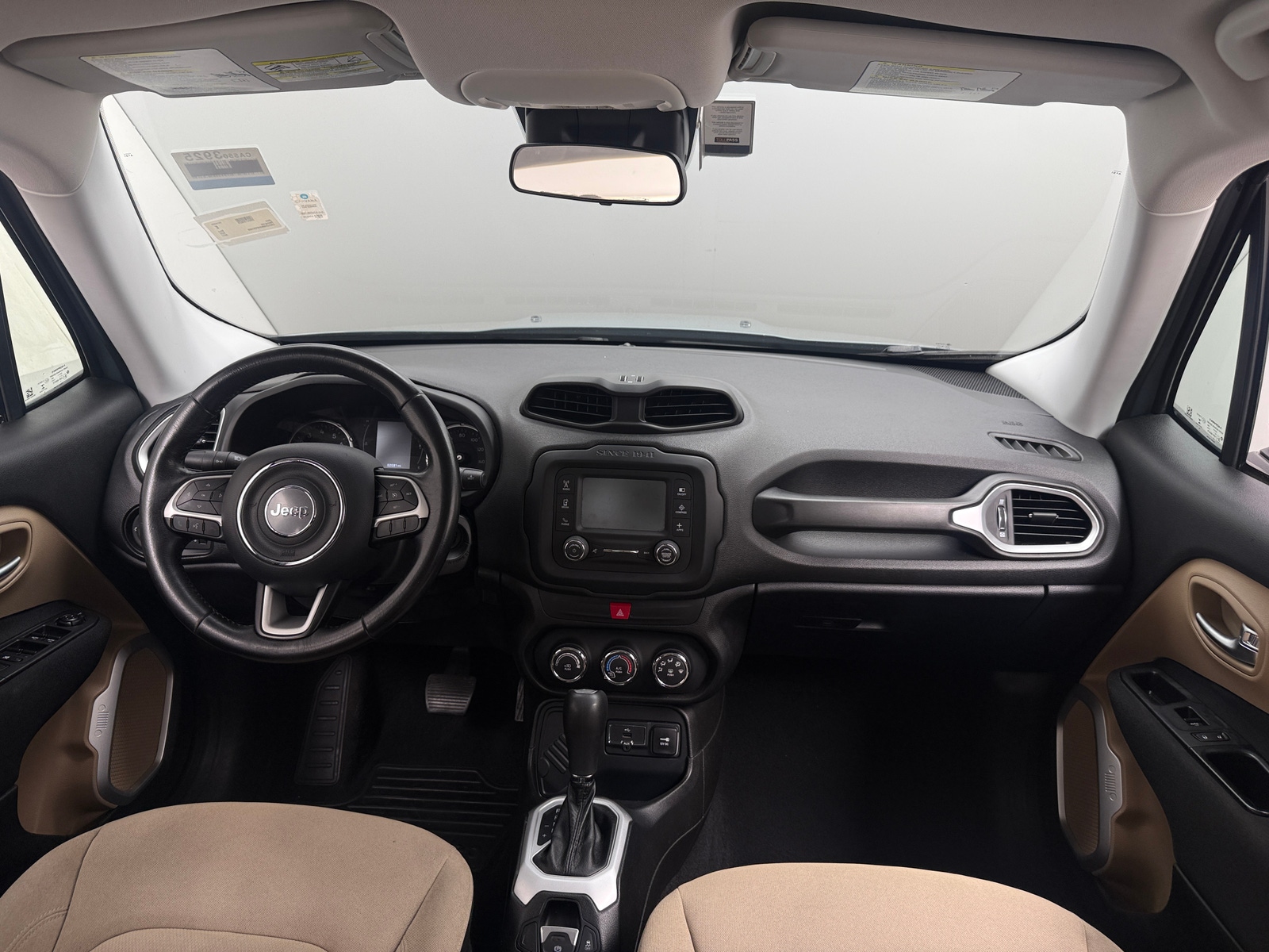 Thumbnail: 2017 Jeep Renegade - 3