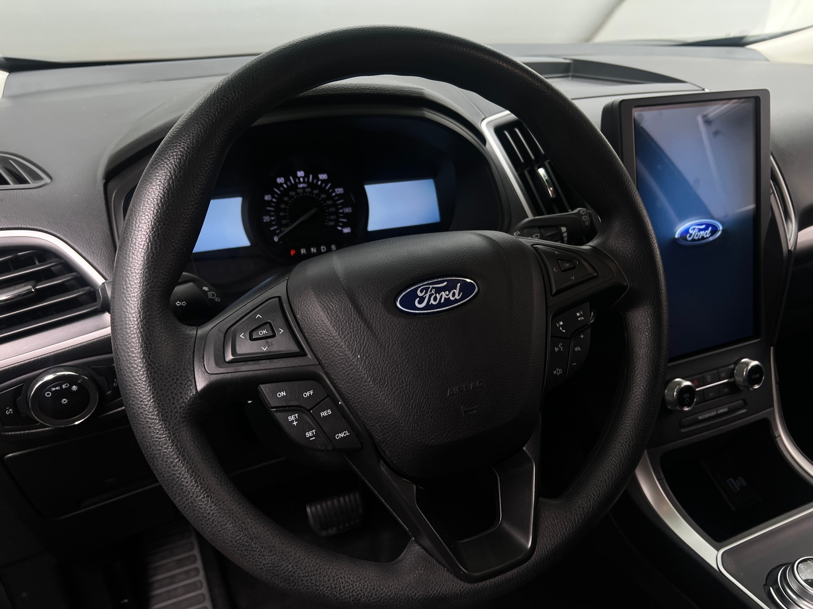 Thumbnail: 2023 Ford Edge - 5