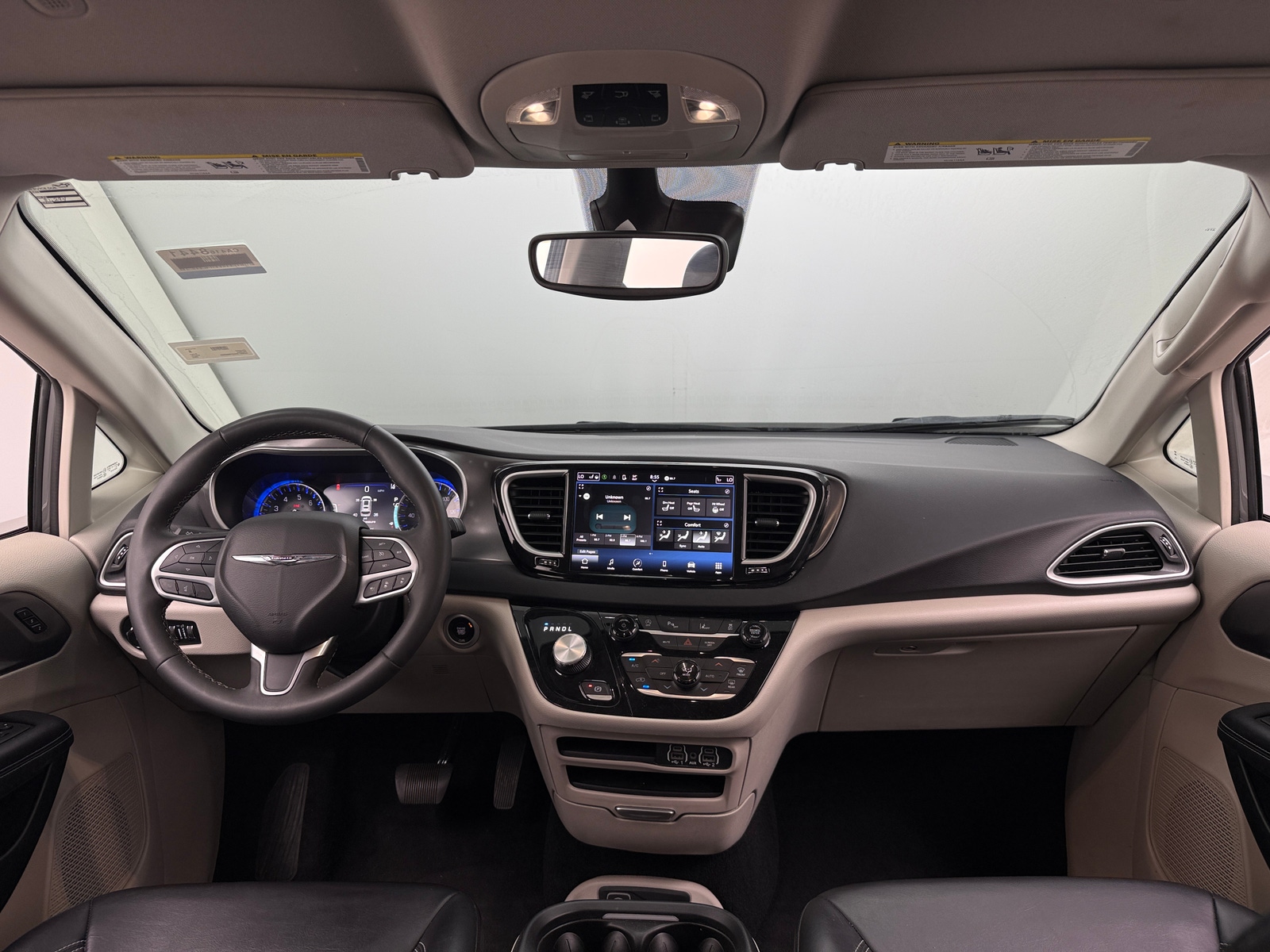 Thumbnail: 2023 Chrysler Pacifica - 2