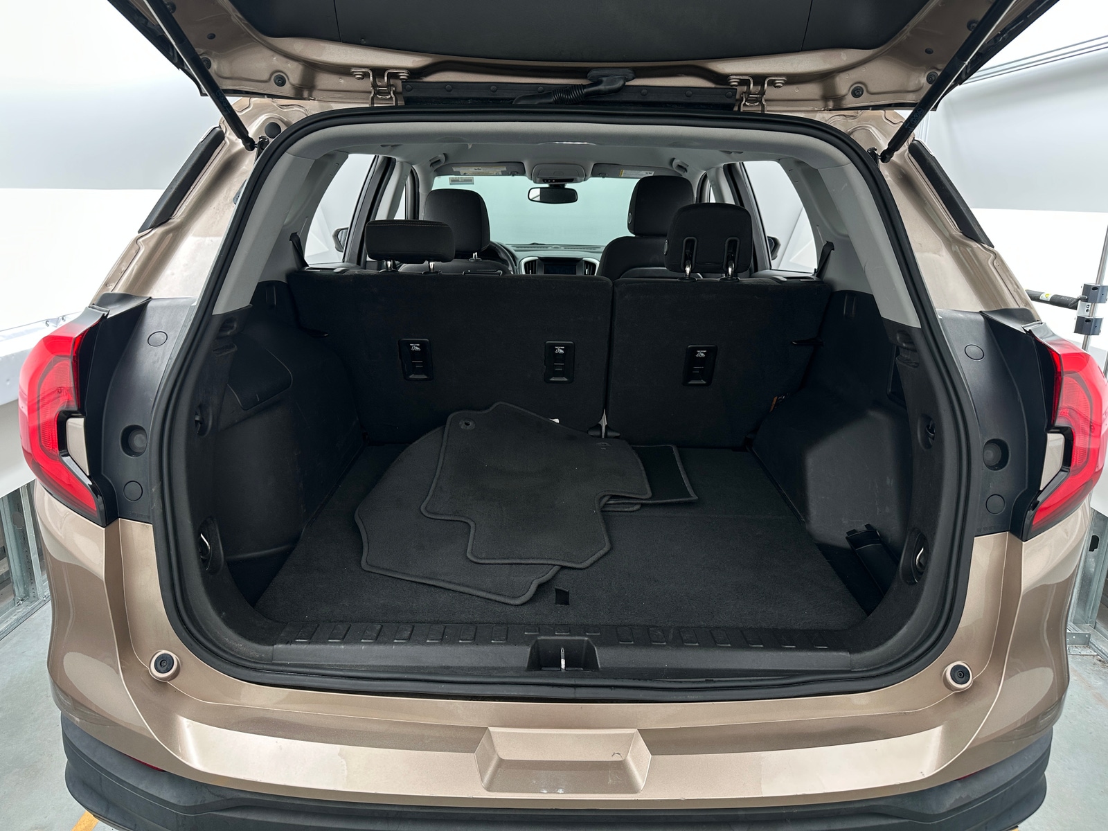 Thumbnail: 2018 GMC Terrain - 7