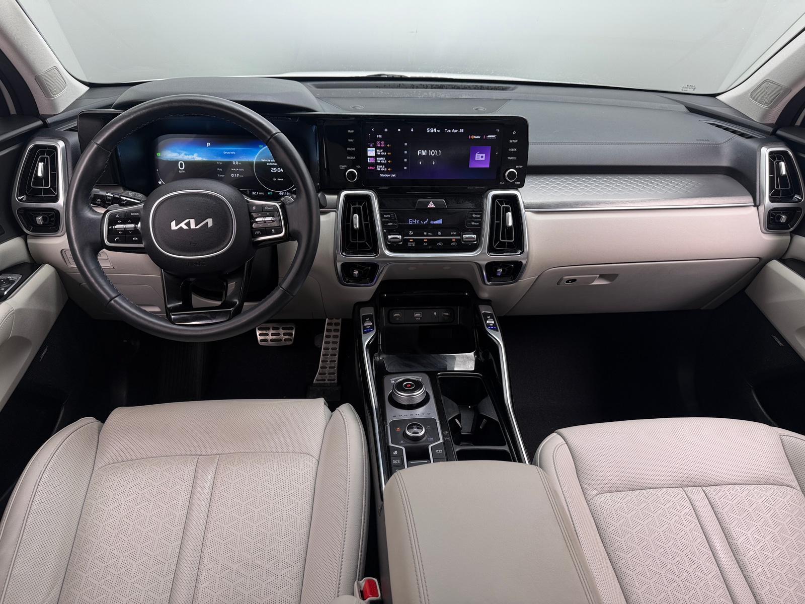 Thumbnail: 2023 Kia Sorento - 2