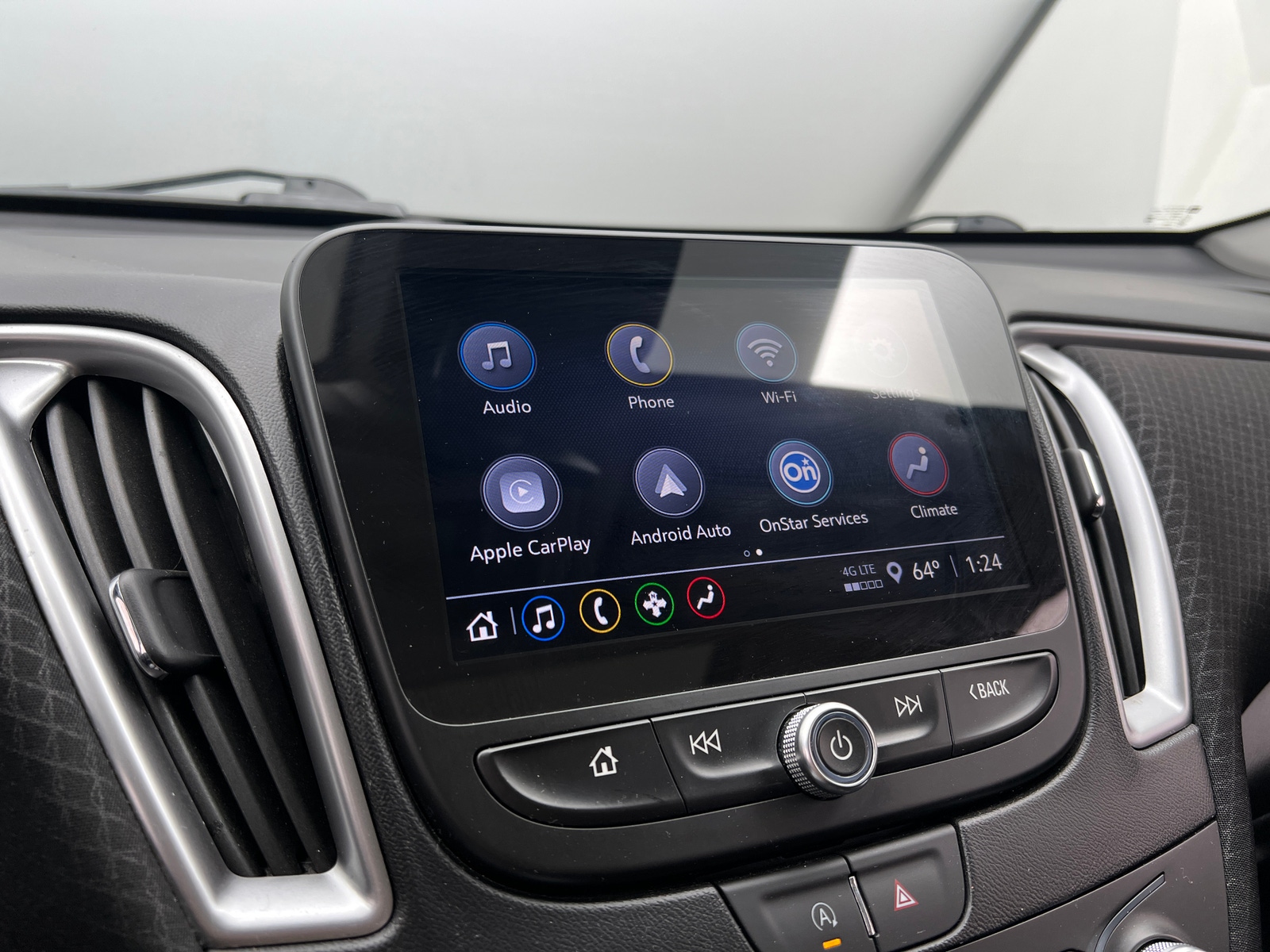 Thumbnail: 2024 Chevrolet Malibu - 4