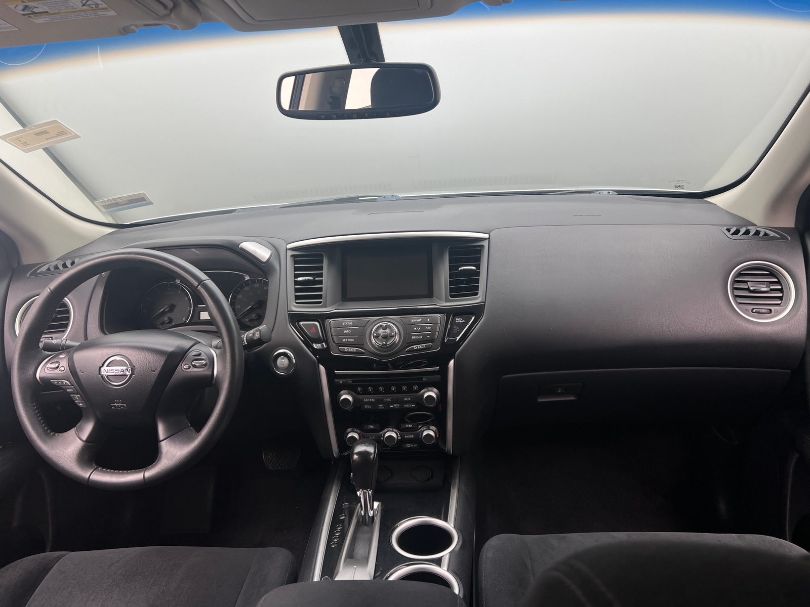 Thumbnail: 2015 Nissan Pathfinder - 3