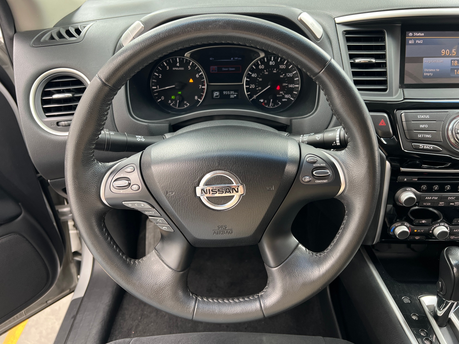 Thumbnail: 2015 Nissan Pathfinder - 5