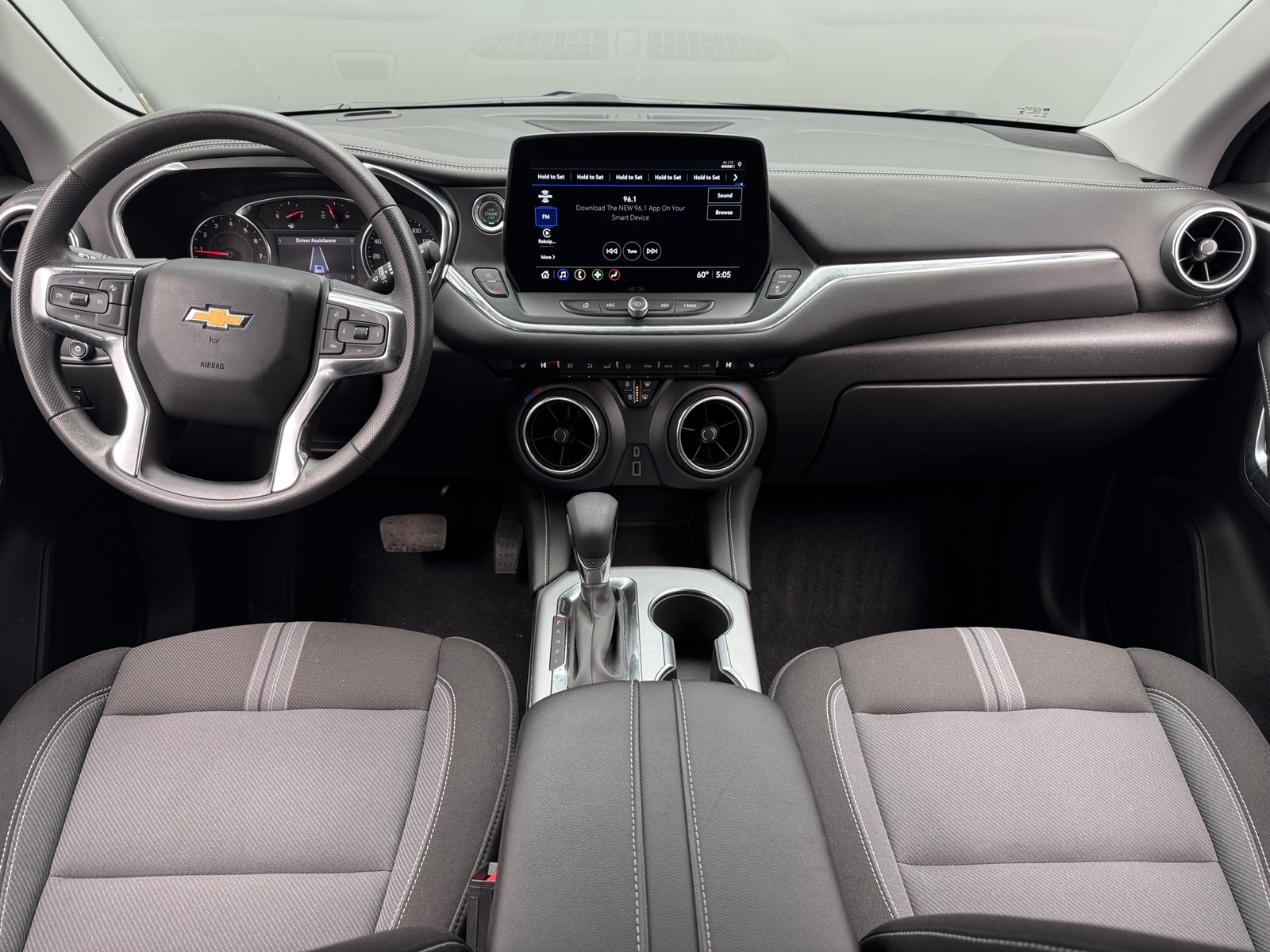 Thumbnail: 2025 Chevrolet Blazer - 3