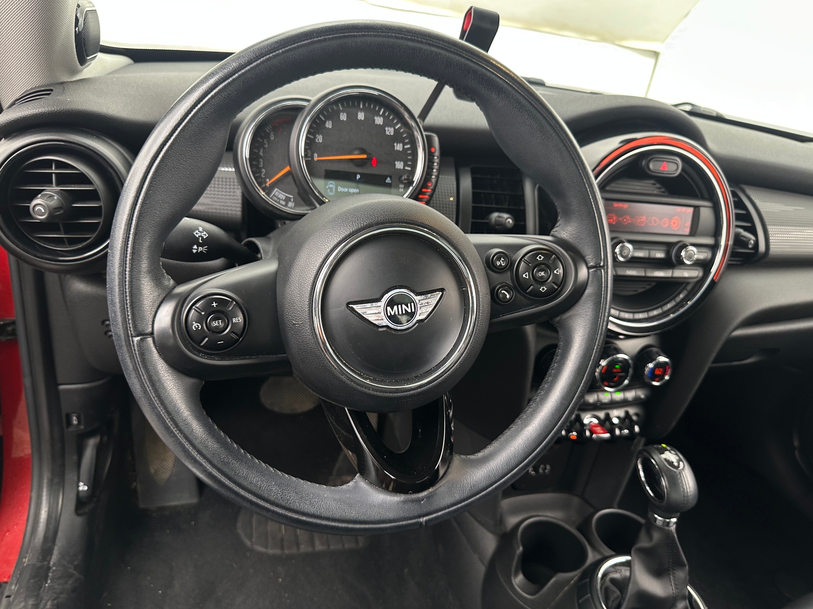 Thumbnail: 2015 MINI Cooper Hardtop - 5
