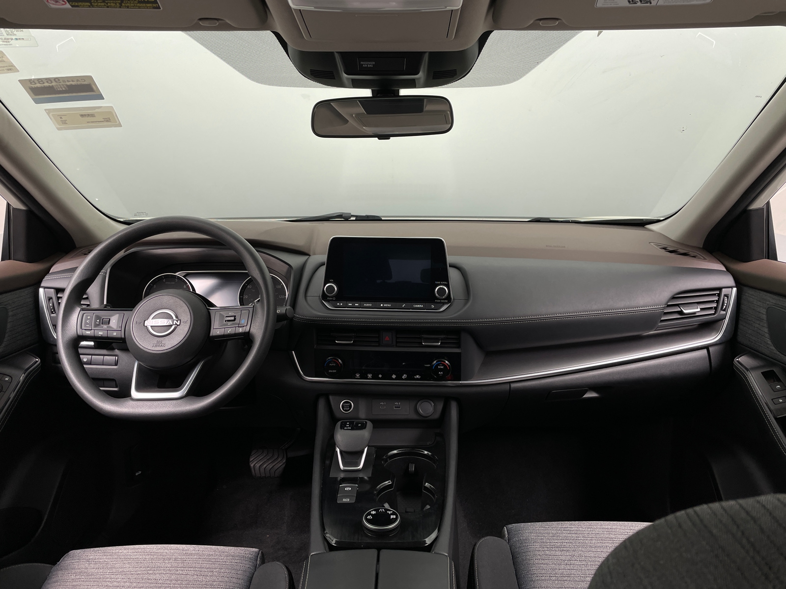 Thumbnail: 2023 Nissan Rogue - 3
