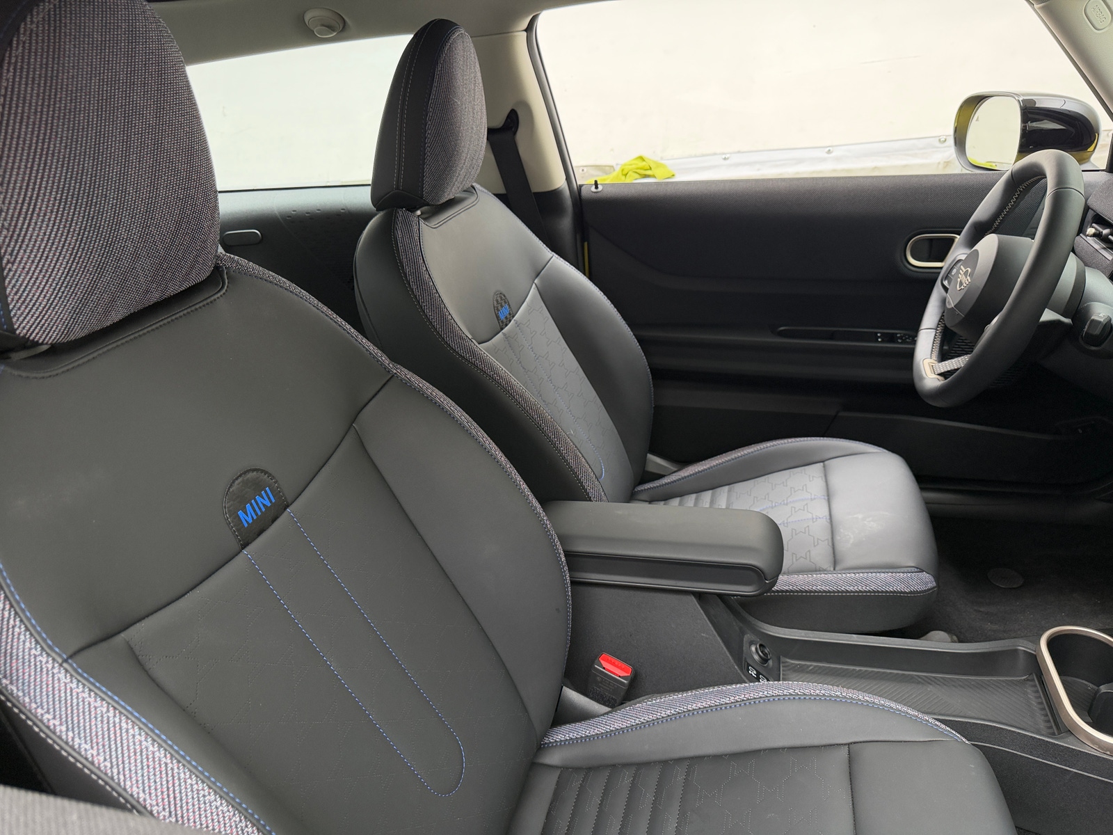 Thumbnail: 2025 MINI Cooper Hardtop - 2