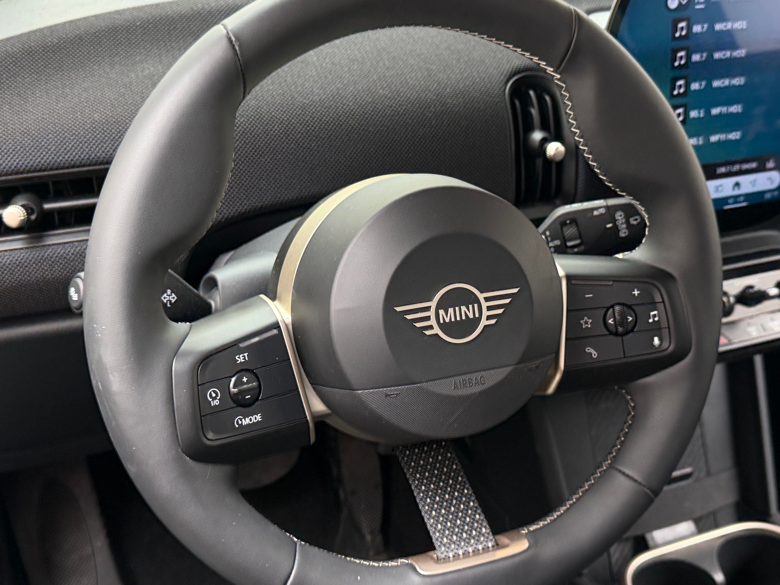 Thumbnail: 2025 MINI Cooper Hardtop - 5