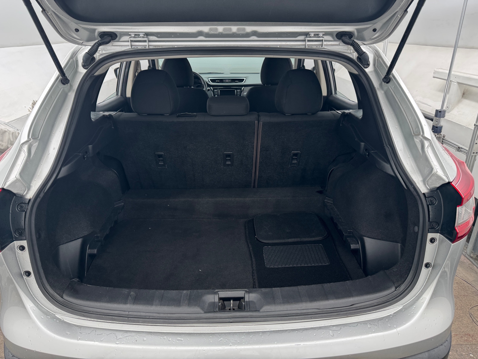 Thumbnail: 2021 Nissan Rogue Sport - 7