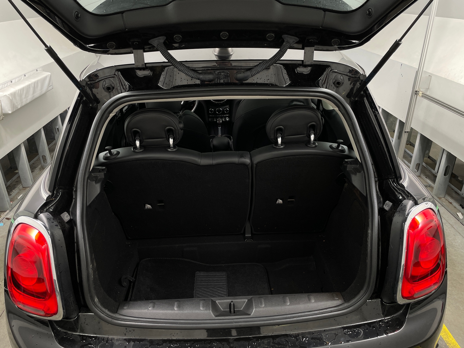Thumbnail: 2019 MINI Cooper Hardtop - 6