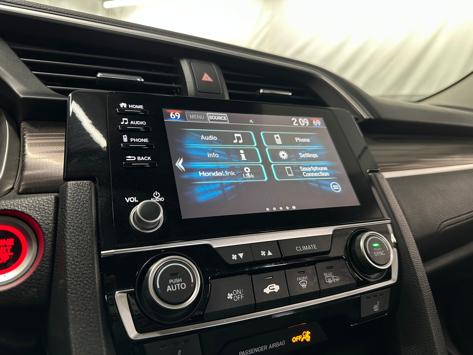 Thumbnail: 2019 Honda Civic - 4