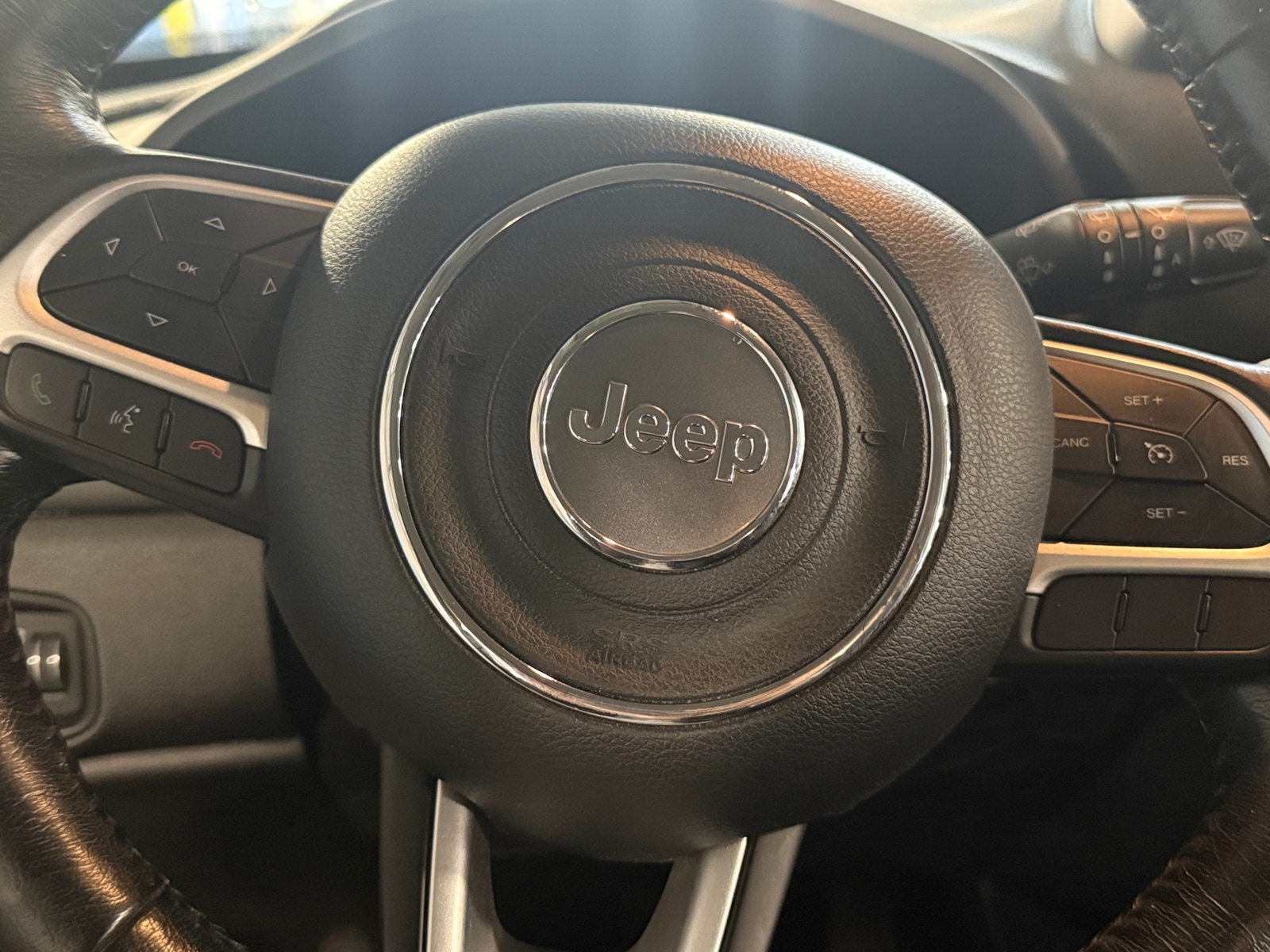 Thumbnail: 2018 Jeep Renegade - 5