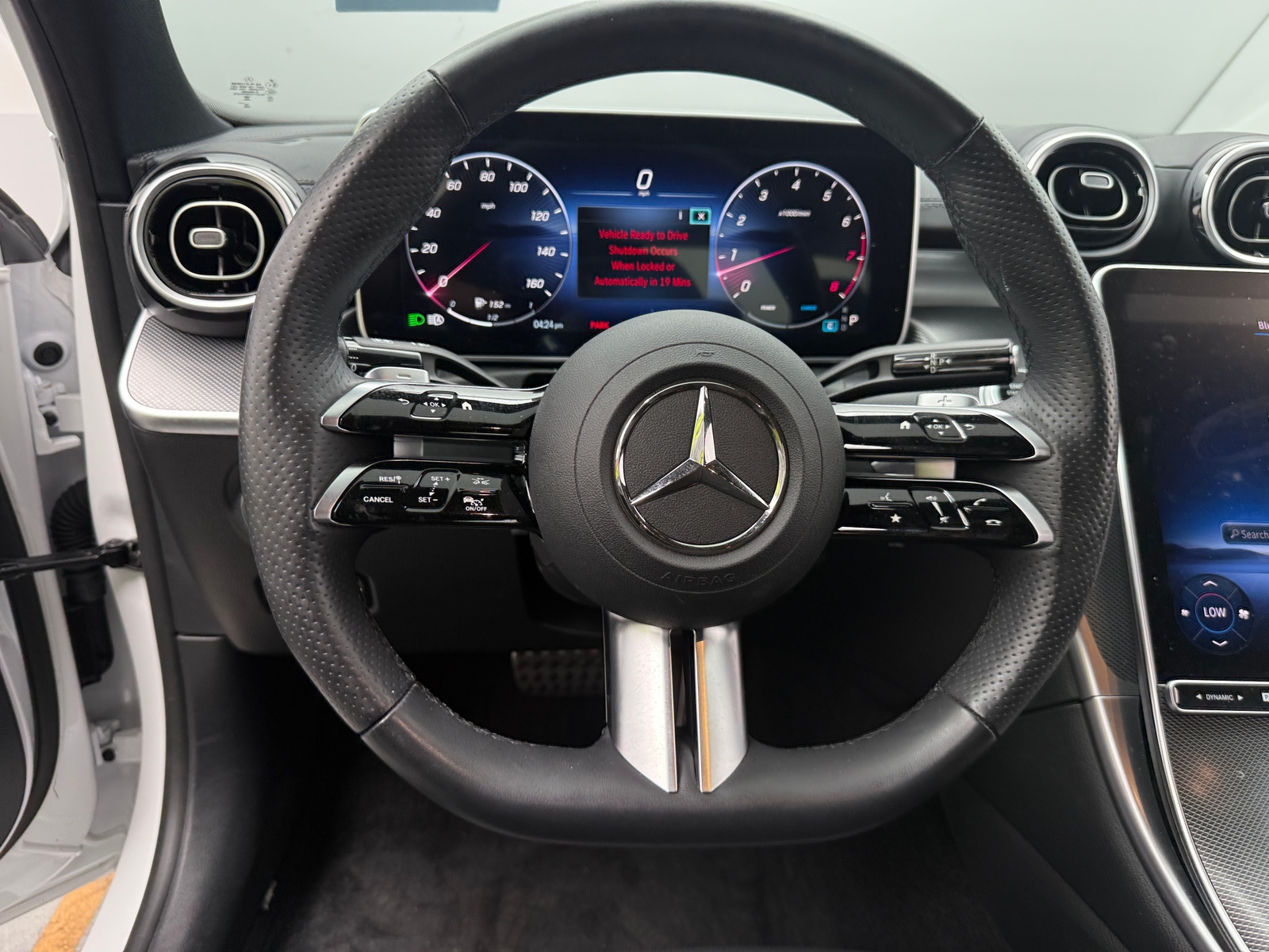 Thumbnail: 2024 Mercedes-Benz C-Class - 4