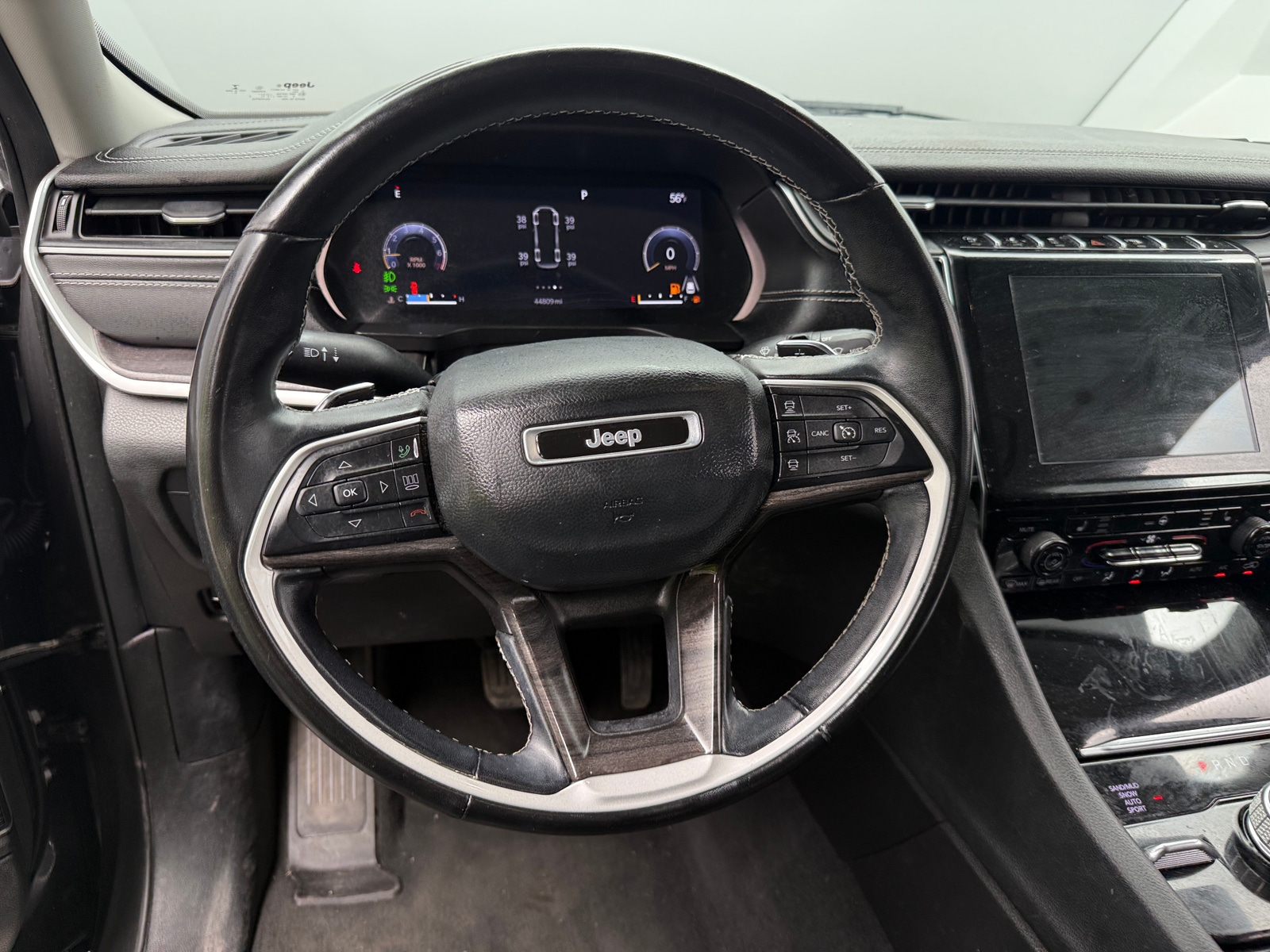 Thumbnail: 2022 Jeep Grand Cherokee L - 4