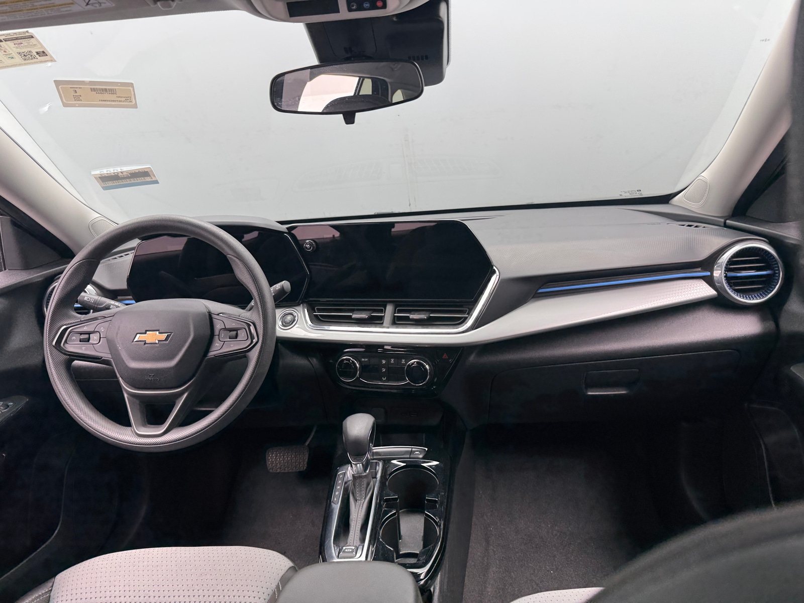 Thumbnail: 2025 Chevrolet Trax - 3
