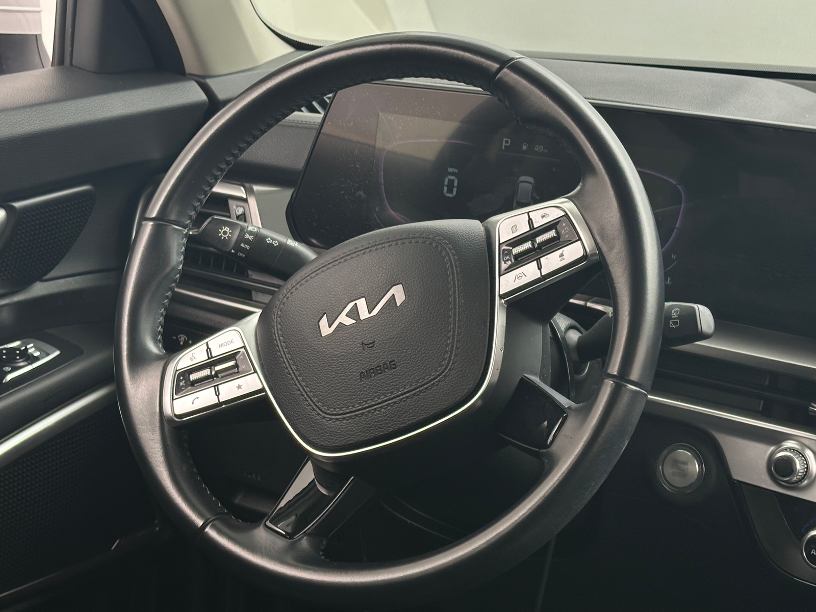 Thumbnail: 2023 Kia Telluride - 4