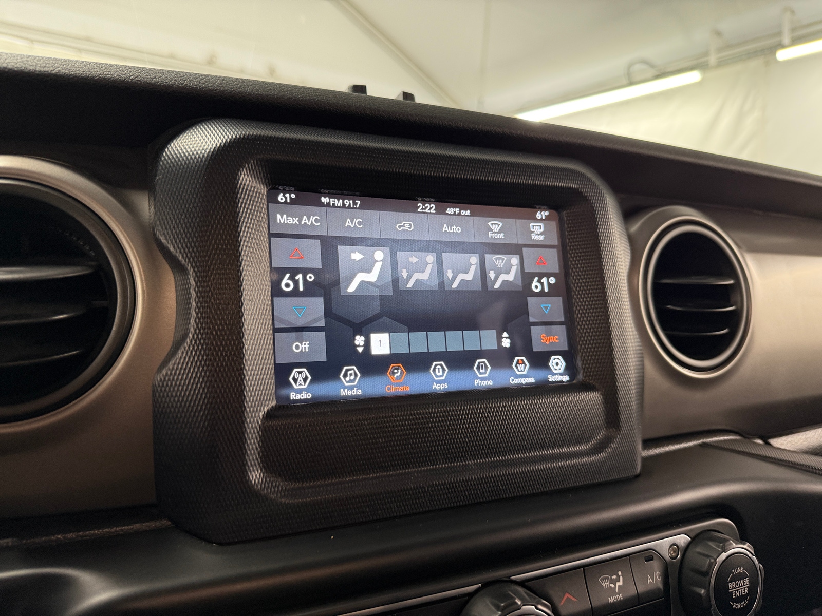 Thumbnail: 2020 Jeep Wrangler - 4
