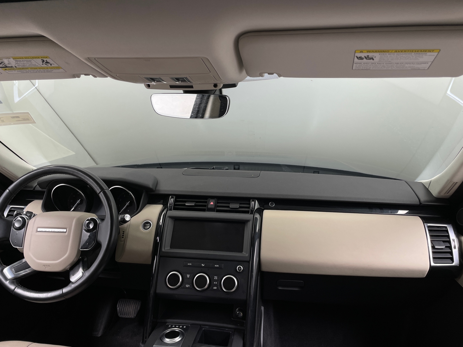 Thumbnail: 2019 Land Rover Discovery - 2