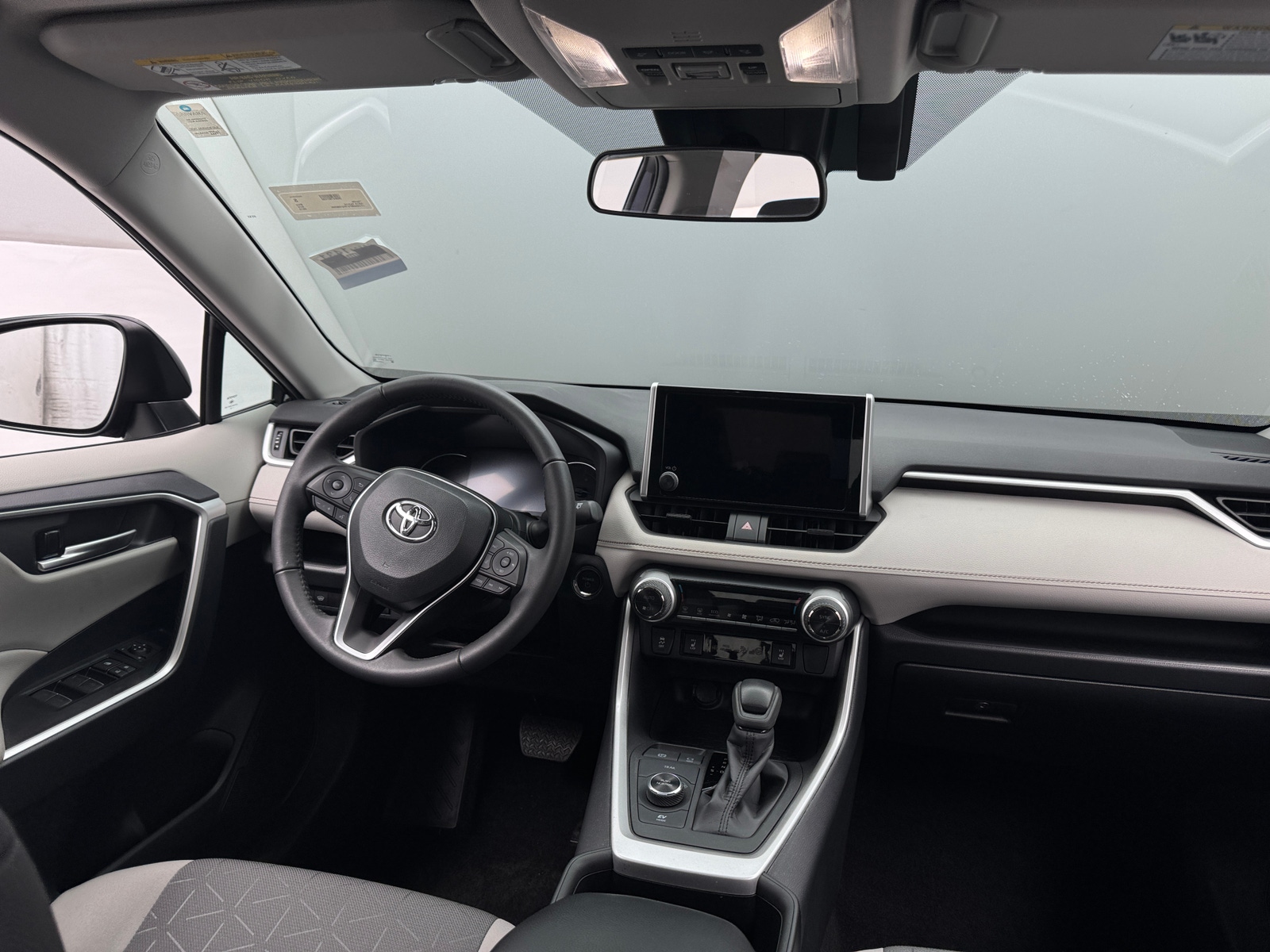 Thumbnail: 2023 Toyota RAV4 - 3