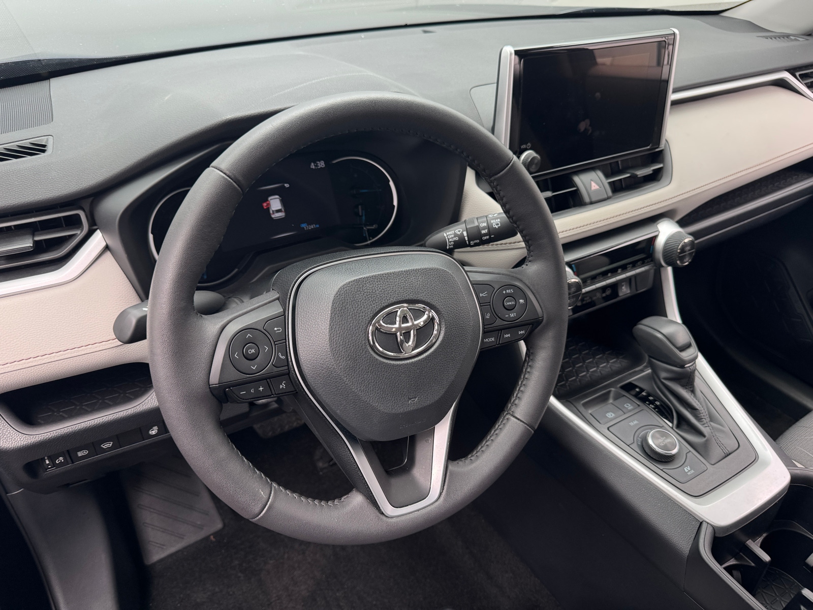 Thumbnail: 2023 Toyota RAV4 - 5