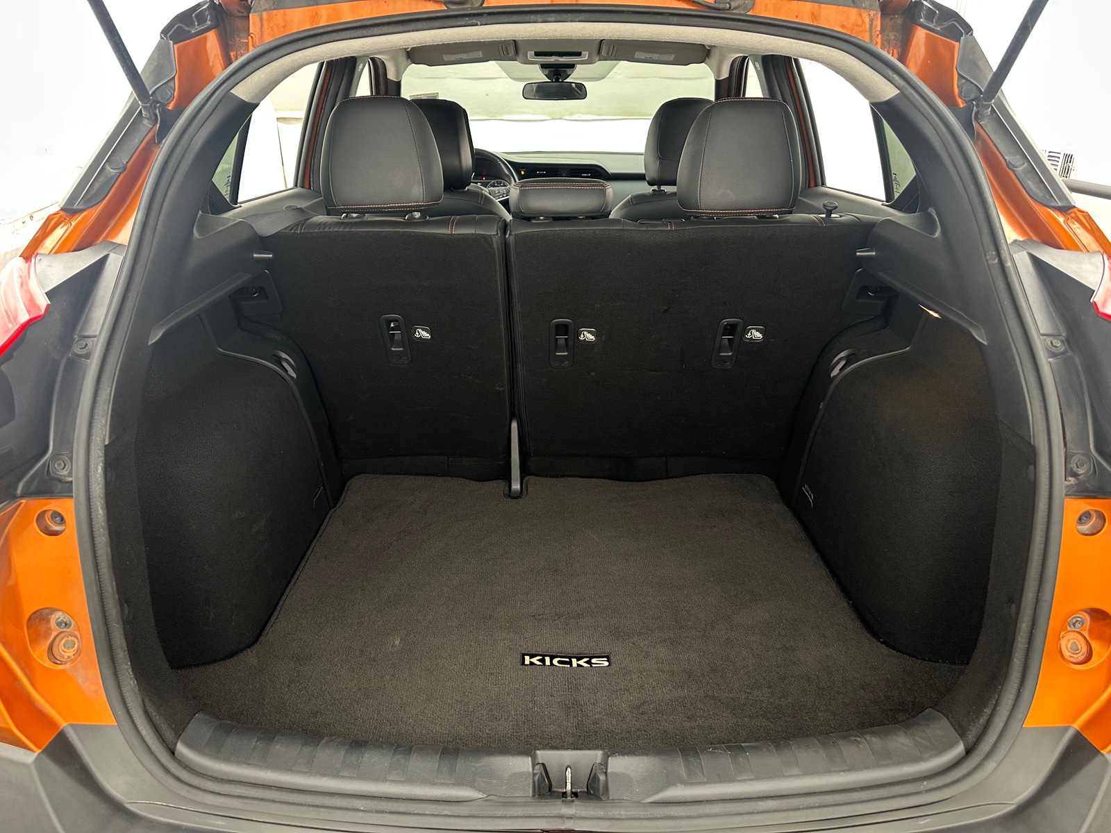 Thumbnail: 2020 Nissan Kicks - 7