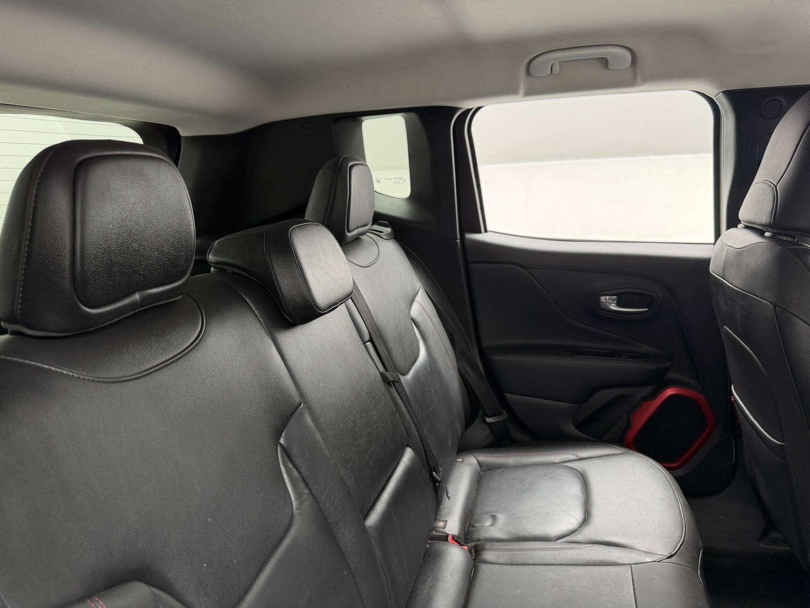 Thumbnail: 2017 Jeep Renegade - 5