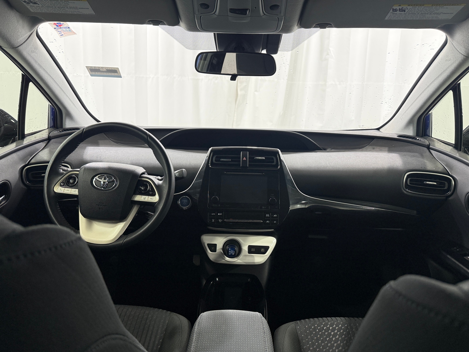 Thumbnail: 2017 Toyota Prius - 3