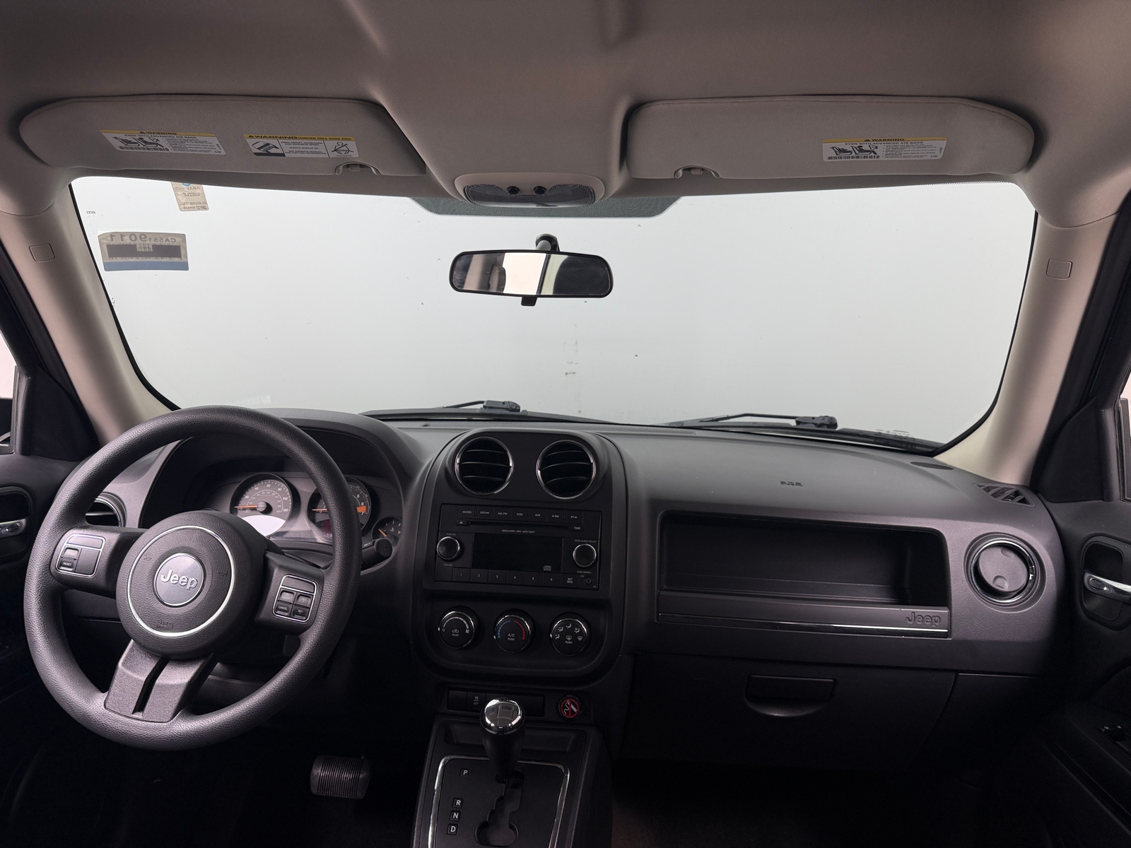 Thumbnail: 2015 Jeep Patriot - 3
