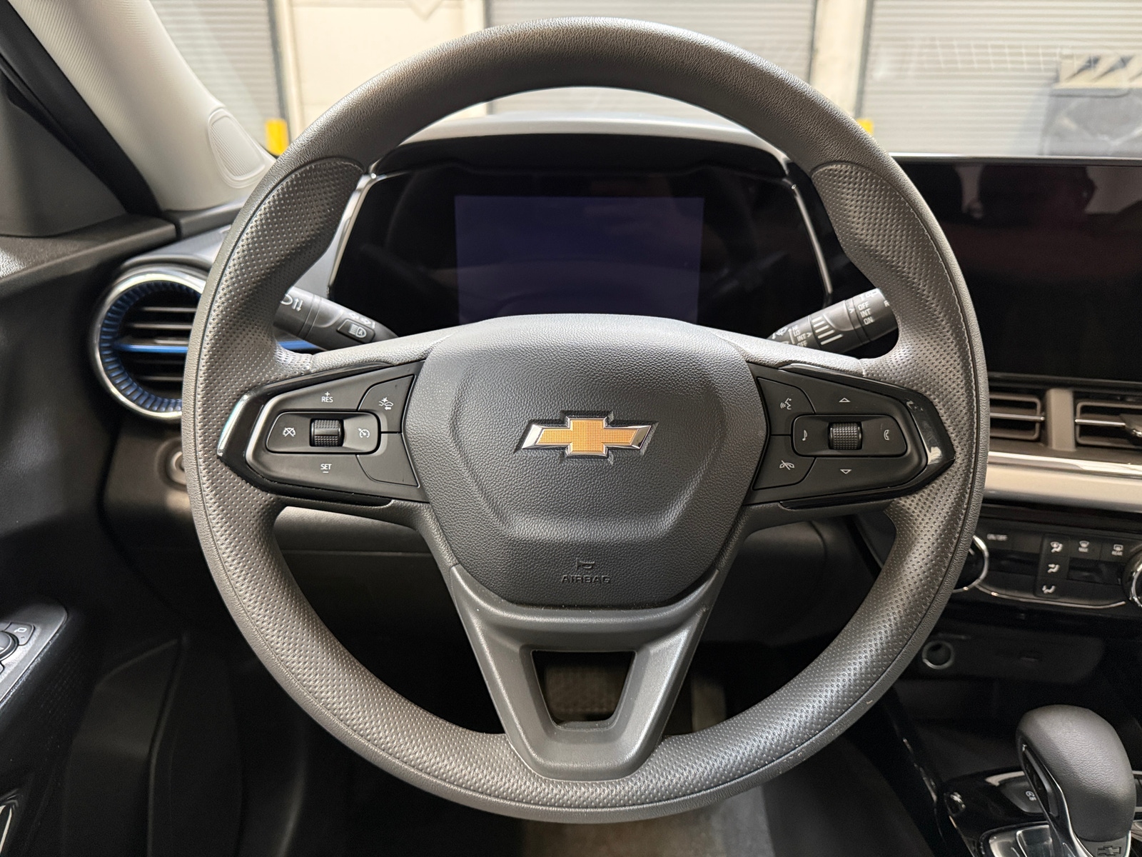 Thumbnail: 2025 Chevrolet Trax - 5