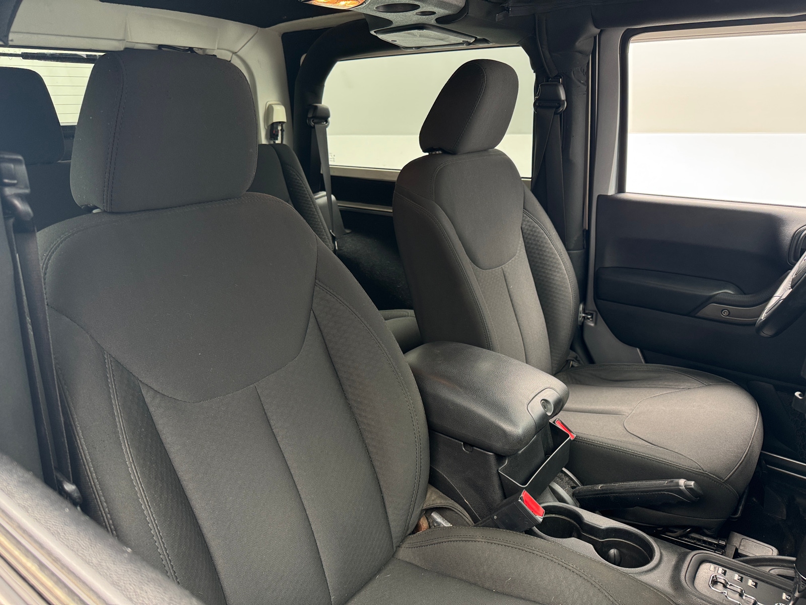 Thumbnail: 2016 Jeep Wrangler - 2