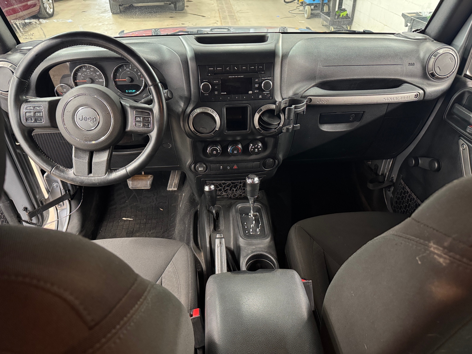Thumbnail: 2016 Jeep Wrangler - 3