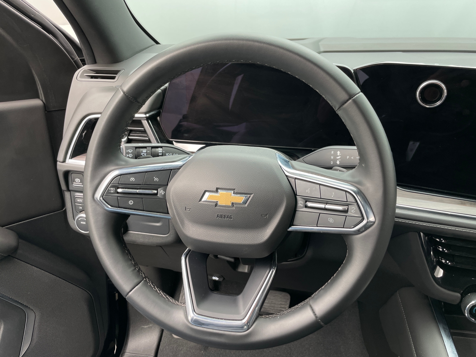 Thumbnail: 2025 Chevrolet Tahoe - 4