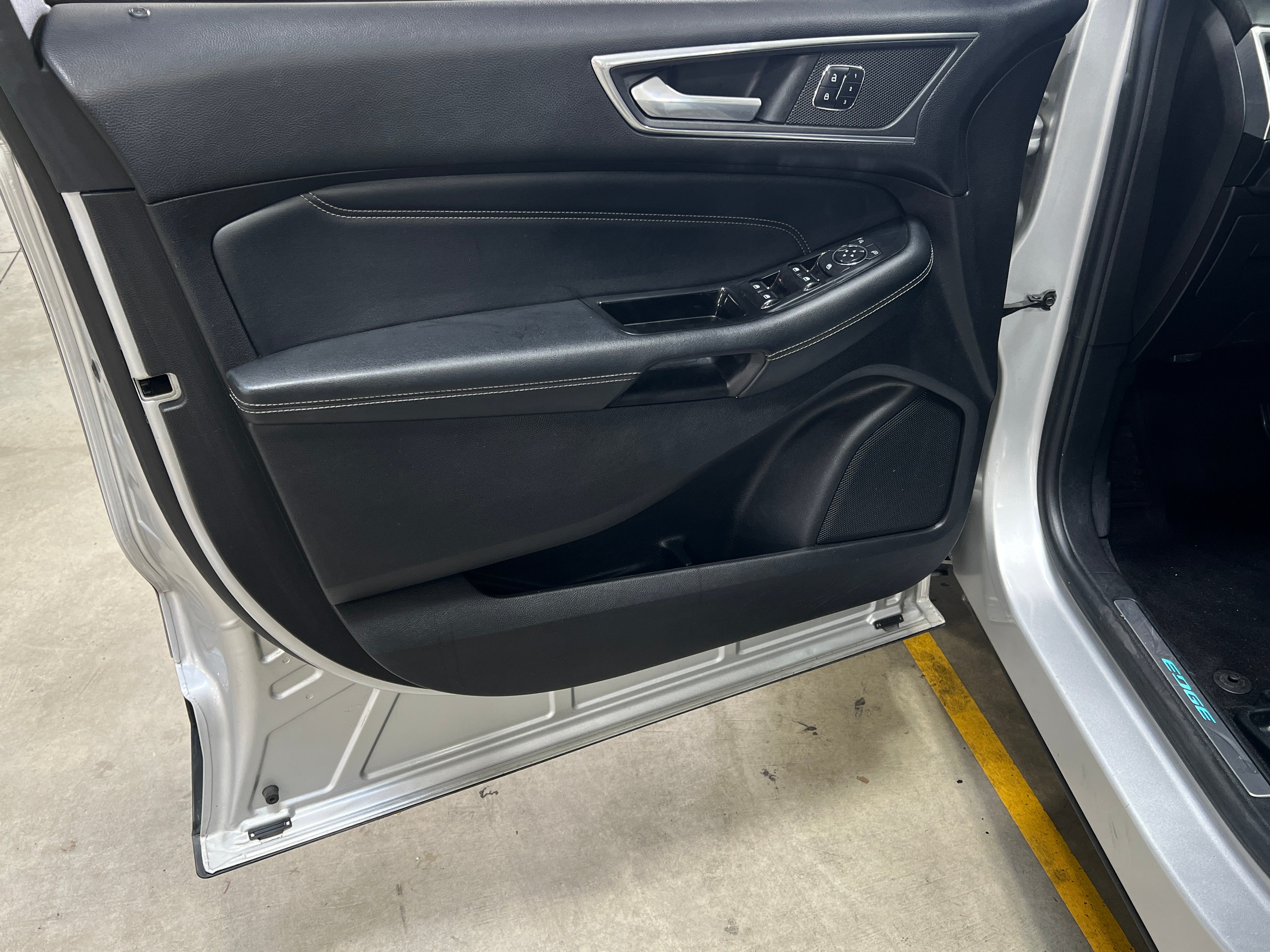 2017 Ford Edge