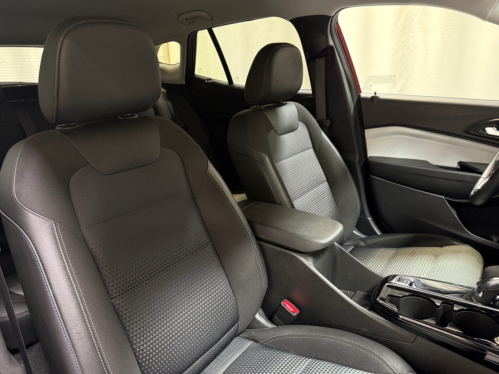Thumbnail: 2025 Chevrolet Trax - 2