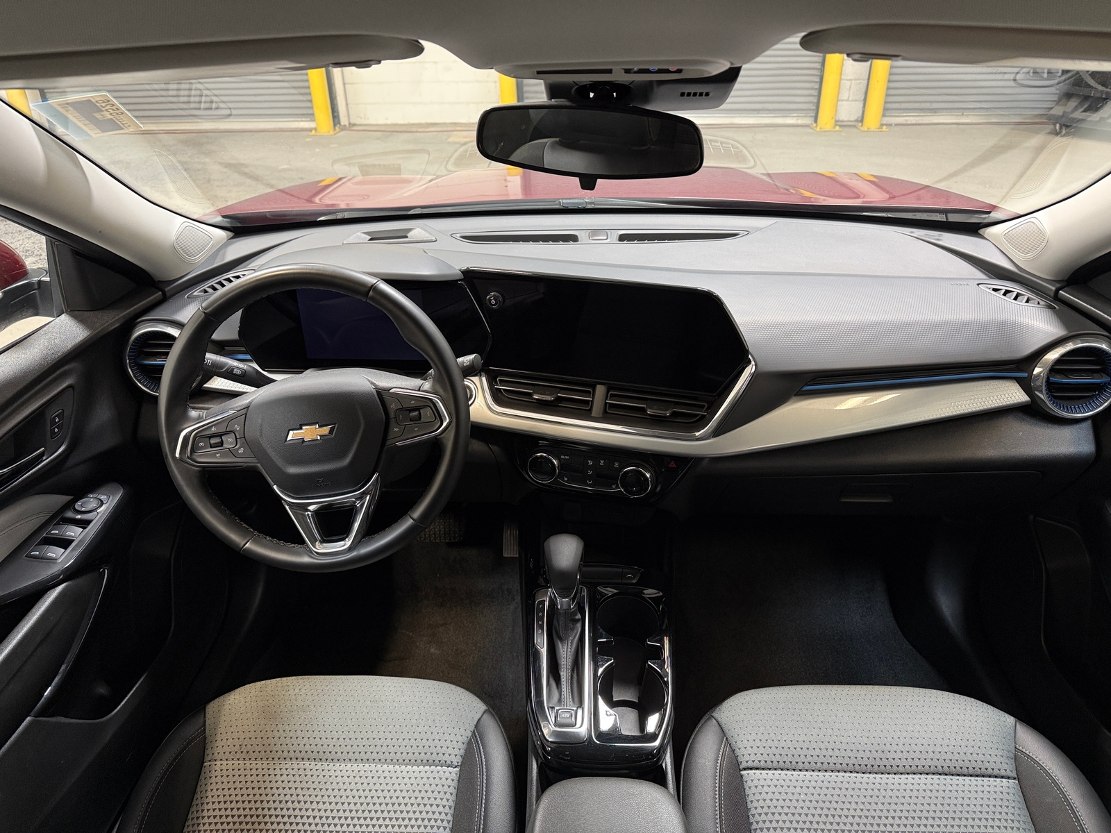 Thumbnail: 2025 Chevrolet Trax - 3