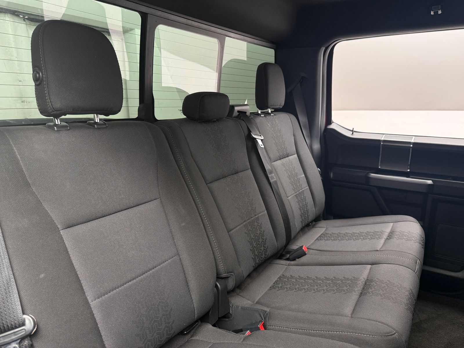 Thumbnail: 2018 Ford Econoline - 6