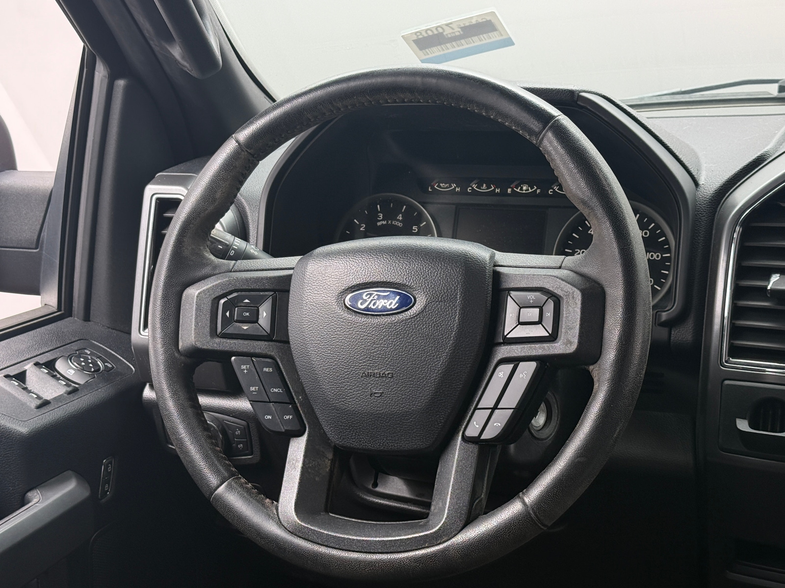 Thumbnail: 2018 Ford Econoline - 5