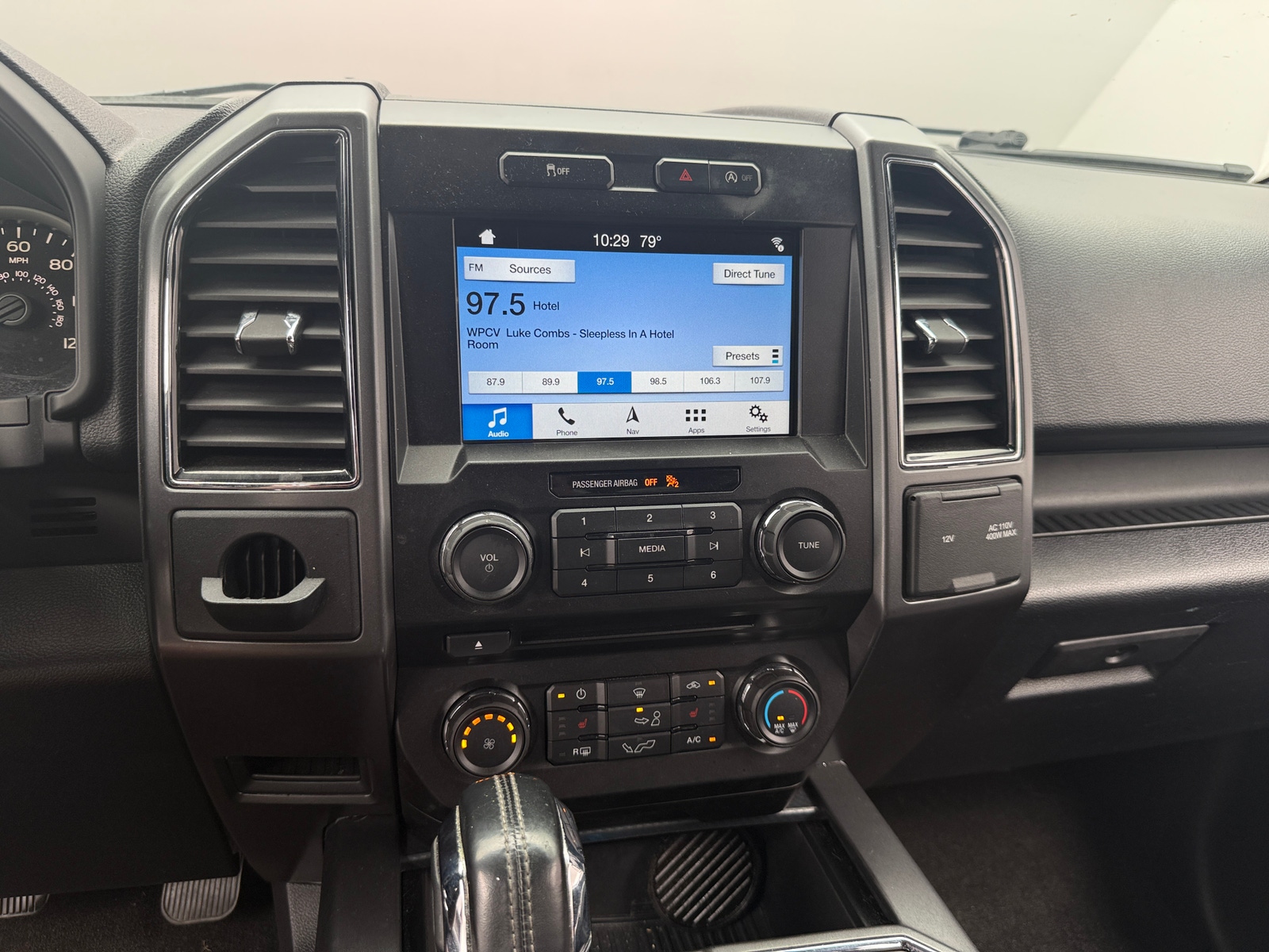 Thumbnail: 2018 Ford Econoline - 4