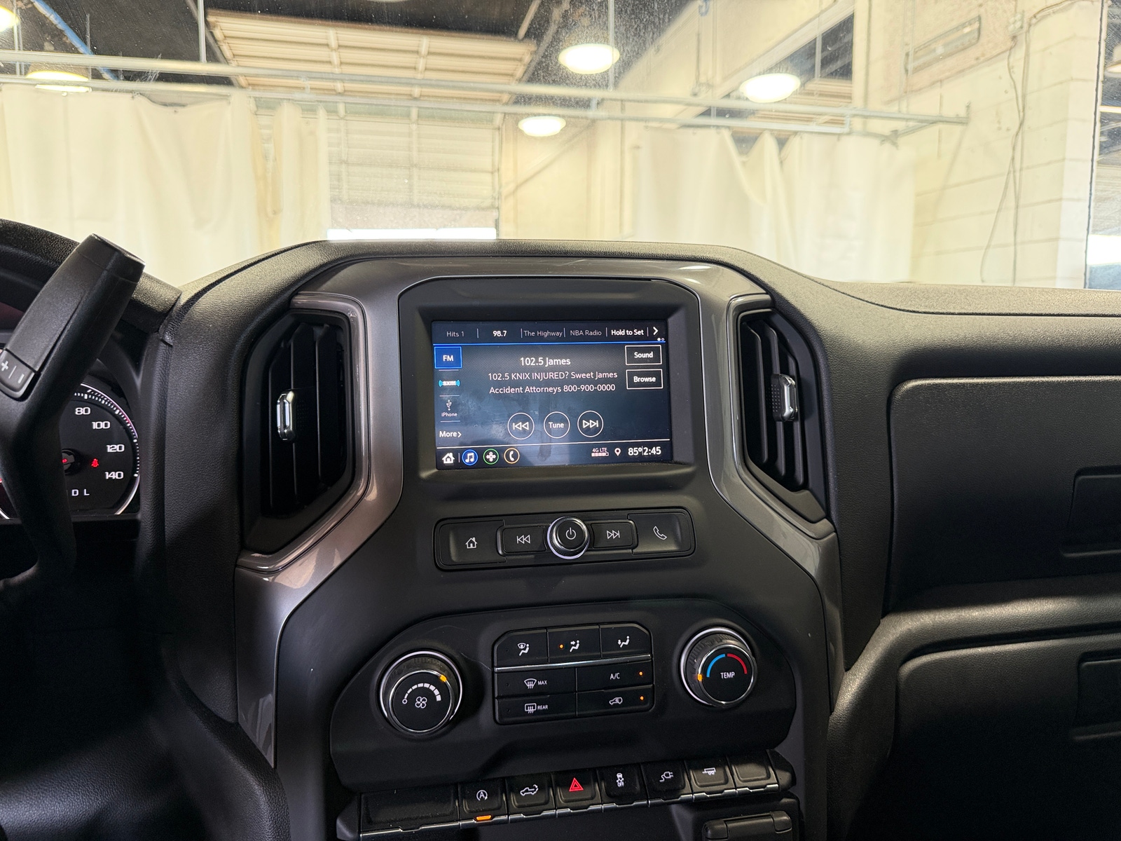 Thumbnail: 2022 Chevrolet Silverado 1500 - 4