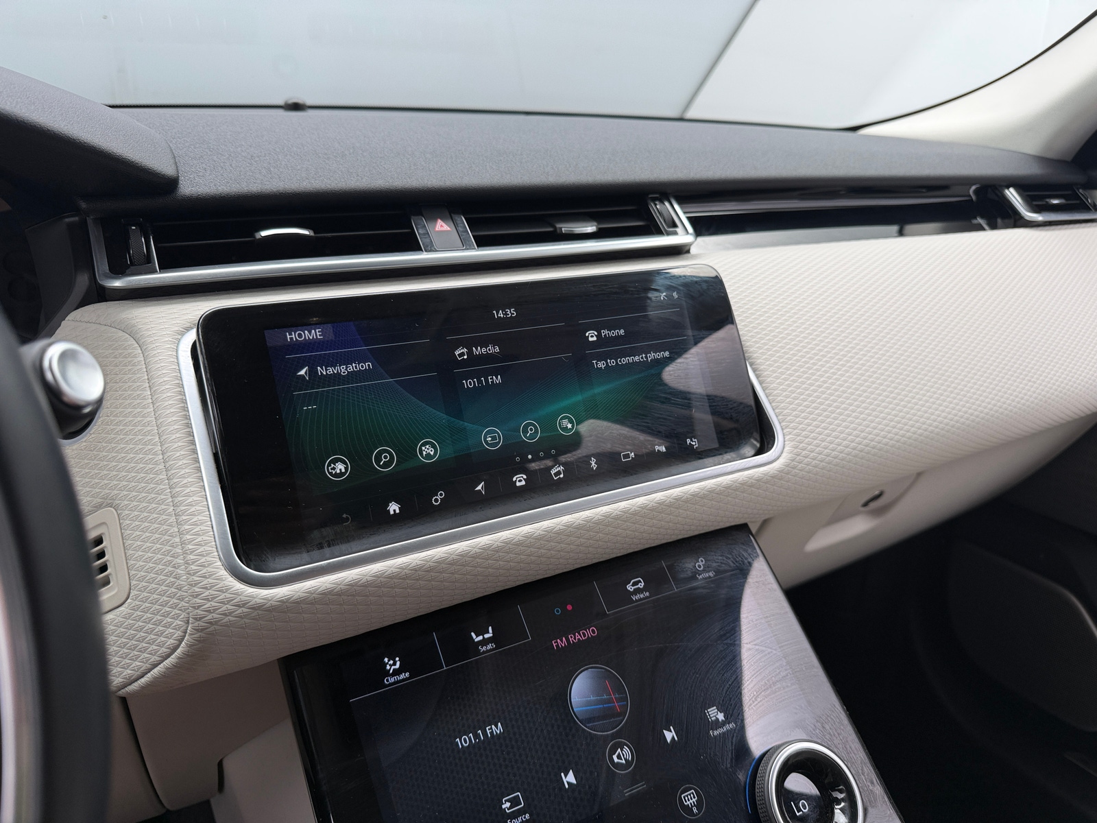 Thumbnail: 2019 Land Rover Range Rover Velar - 3