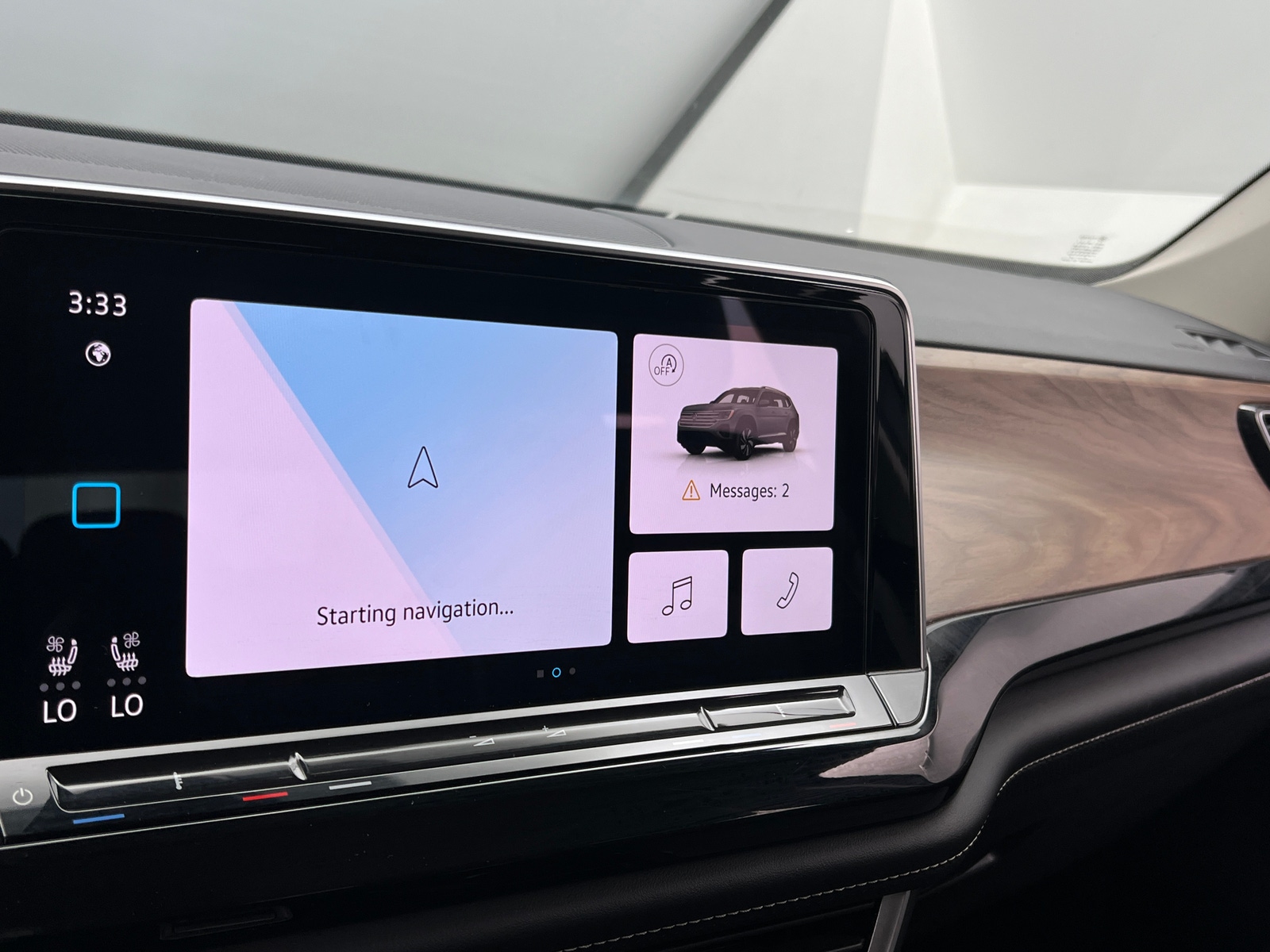 Thumbnail: 2024 Volkswagen Atlas - 3