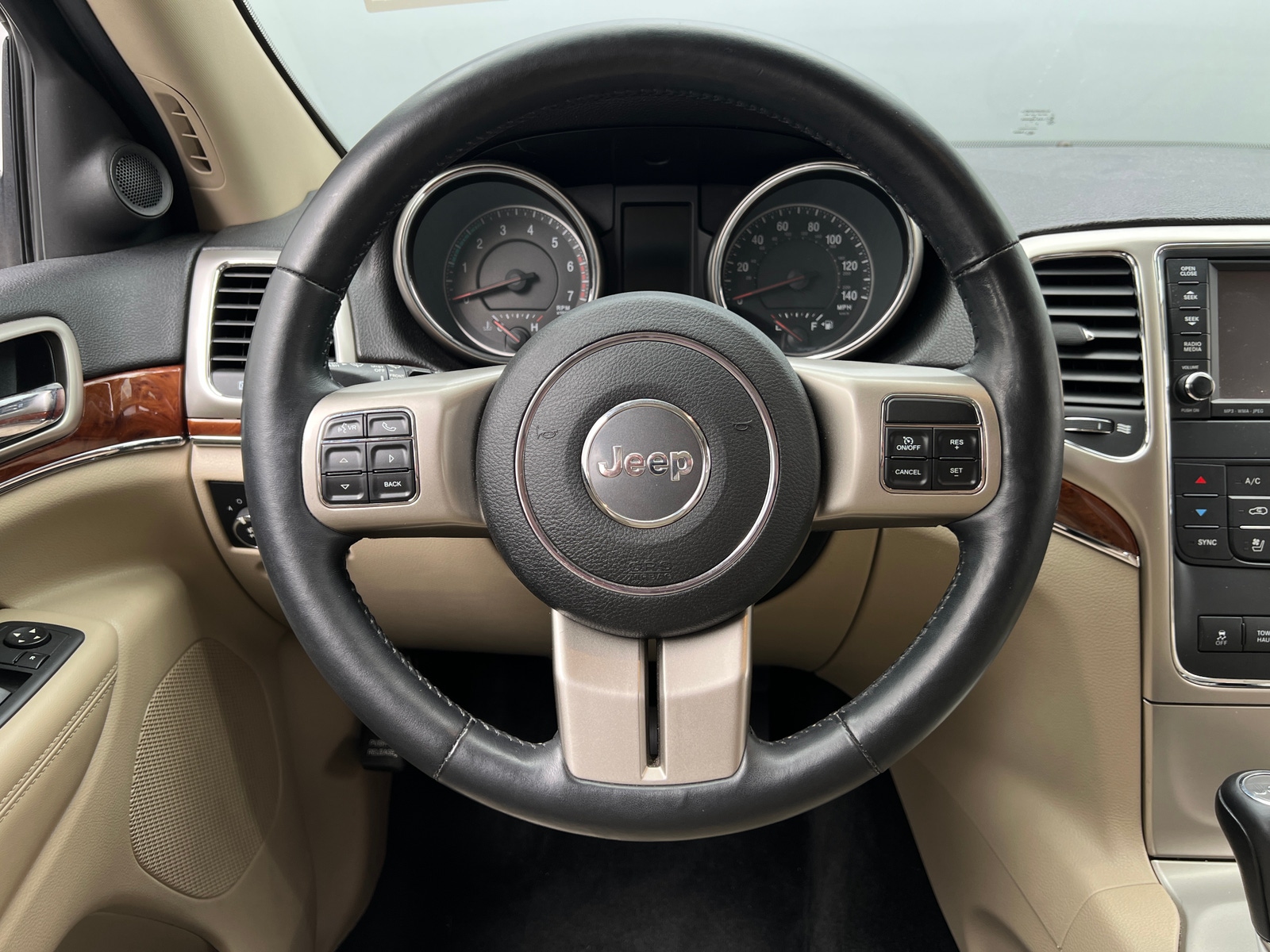 Thumbnail: 2012 Jeep Grand Cherokee - 4