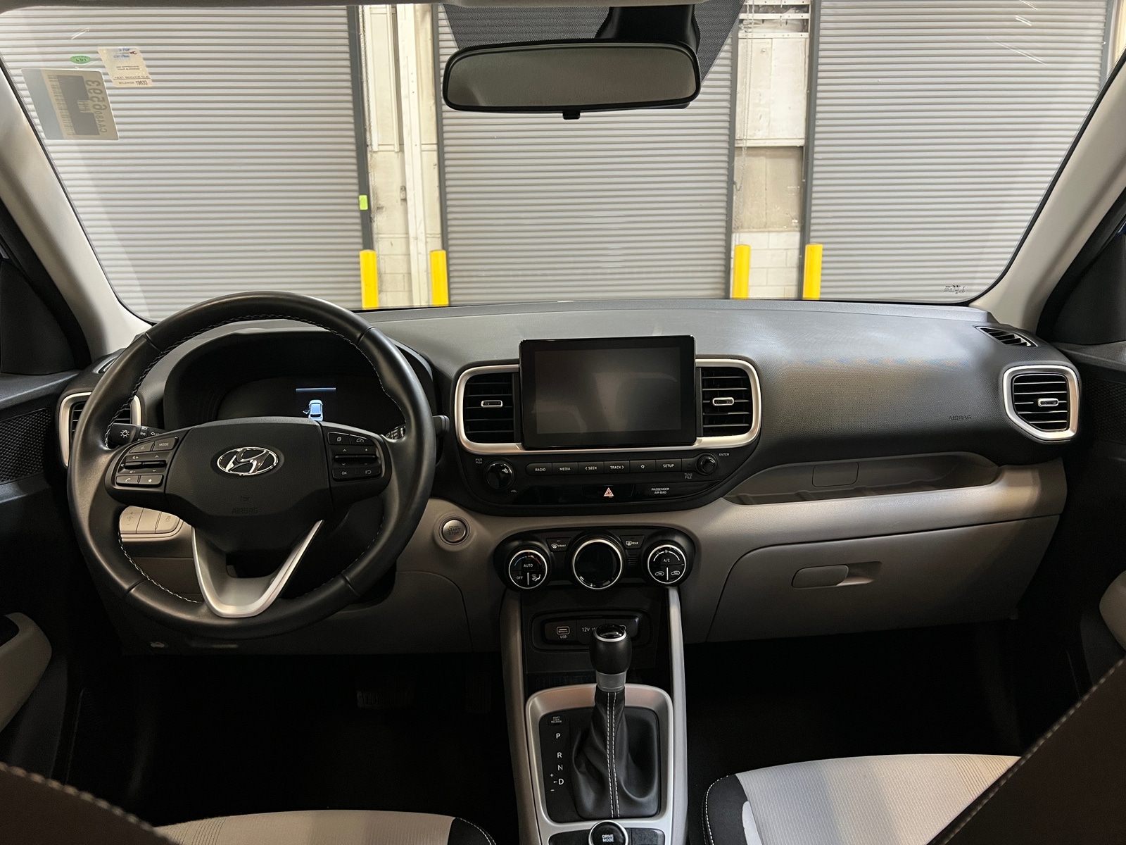 Thumbnail: 2025 Hyundai Venue - 3