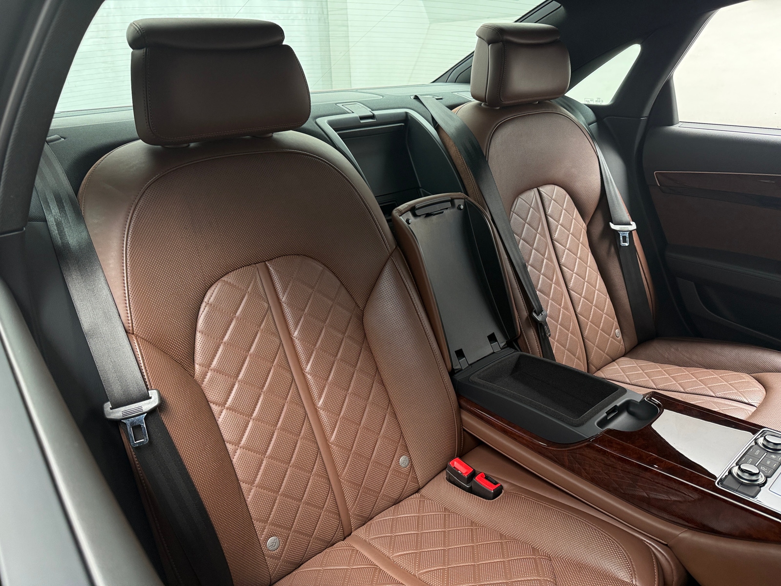 Thumbnail: 2013 Audi A8 - 5